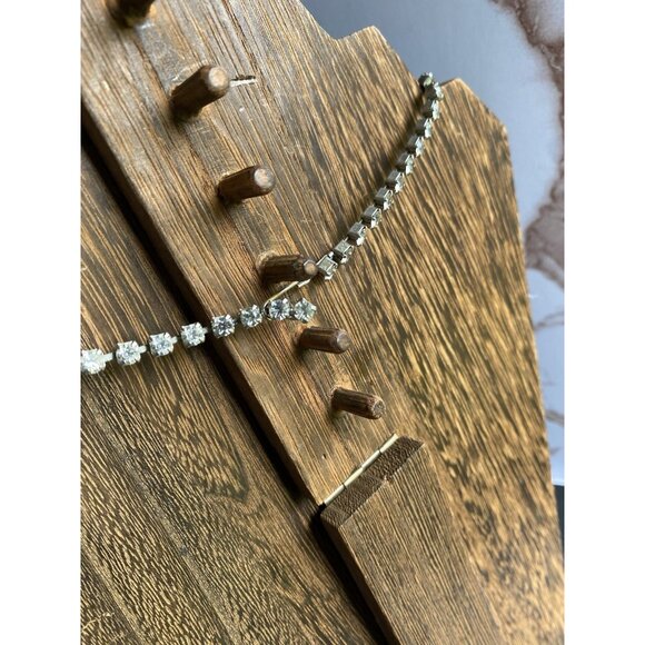 Vintage Kramer Necklace White Milk Glass & Rhinestones Not Signed - Picture 5 of 6